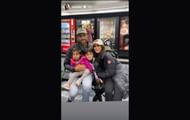 Ryan's wife, Noureen DeWulf, shared a touching family picture on her Instagram stories